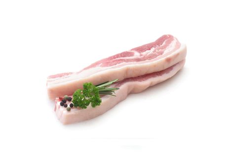 Schweinebauch geschnitten
